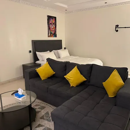 Apartamento استديو فاخر بدخول ذاتي